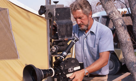 Des-Bartlett-001.jpg