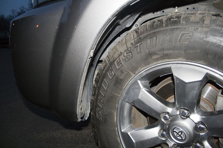 dueler%20rhs%20front%20wheel%20clearance%20in%20front.jpg