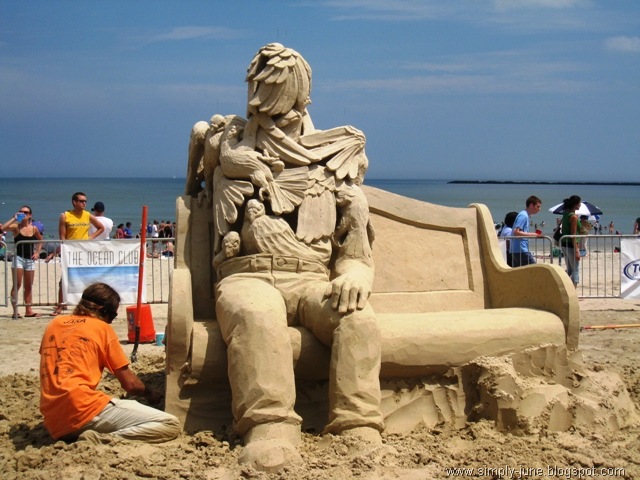 [RevereBeach2[5].jpg]