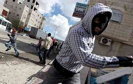 Israel targeted by Gaza rockets as Ashton visits