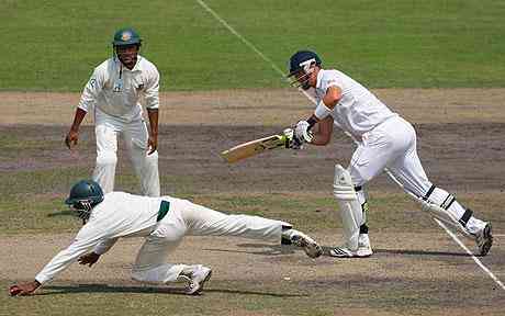 Bangladesh v England Kevin Pietersen and Jonathan Trott have solid begin to reply