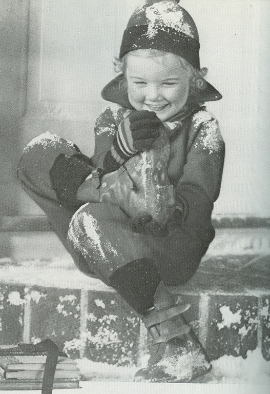 [little girl in snowsuit vanity fair 36[6].jpg]