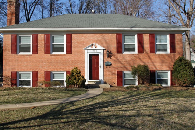 [House-1[3].jpg]
