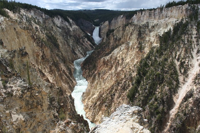 [yellowstone 136[2].jpg]