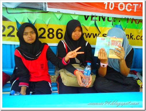 X ; Farah Aida ; Syahida