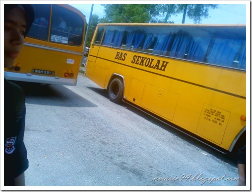 School Buses / Bas Sekolah :D