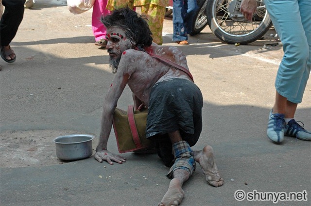 [PushkarPeople03a12.jpg]