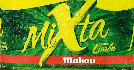 mixta clara cerveza con limón