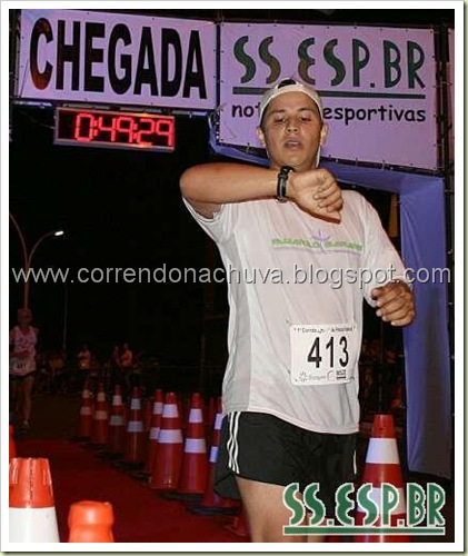 Bruno-chegada corrida noturna