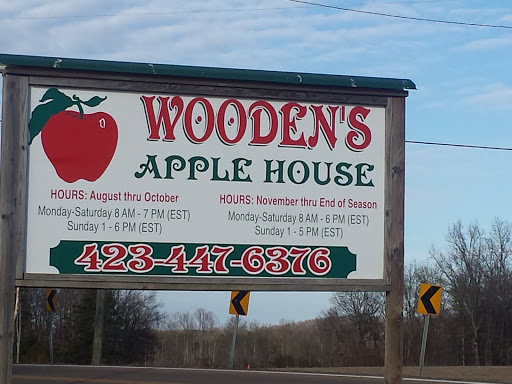 Wooden's Apple House 