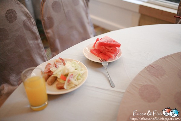 [201009010_1-4[2].jpg]