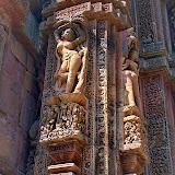 A-Rajarani-temple-09.jpg