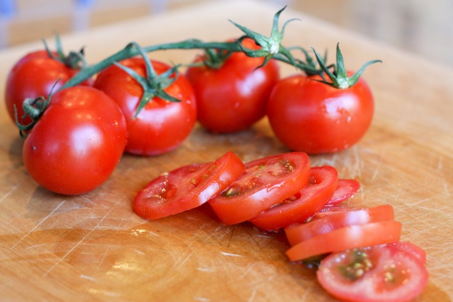 [tomatoes-050web[5].jpg]