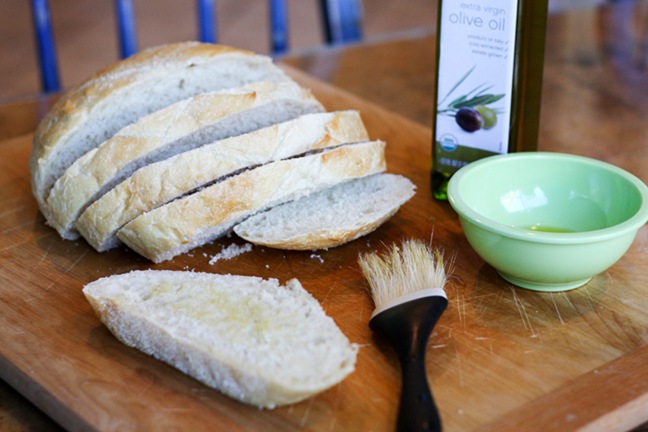 [brush-with-olive-oil-059web[5].jpg]