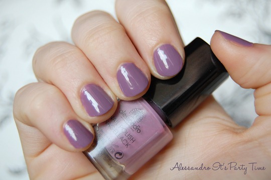 Alessandro It's Party Time Swatch (It-Girl LE) Alessandro It's Party Time Swatch (It-Girl LE)