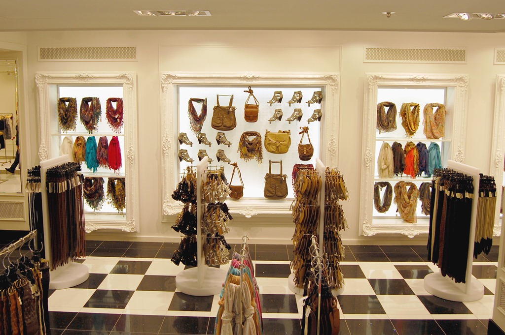 [Forever 21 Wien Mariahilferstraße9[6].jpg]