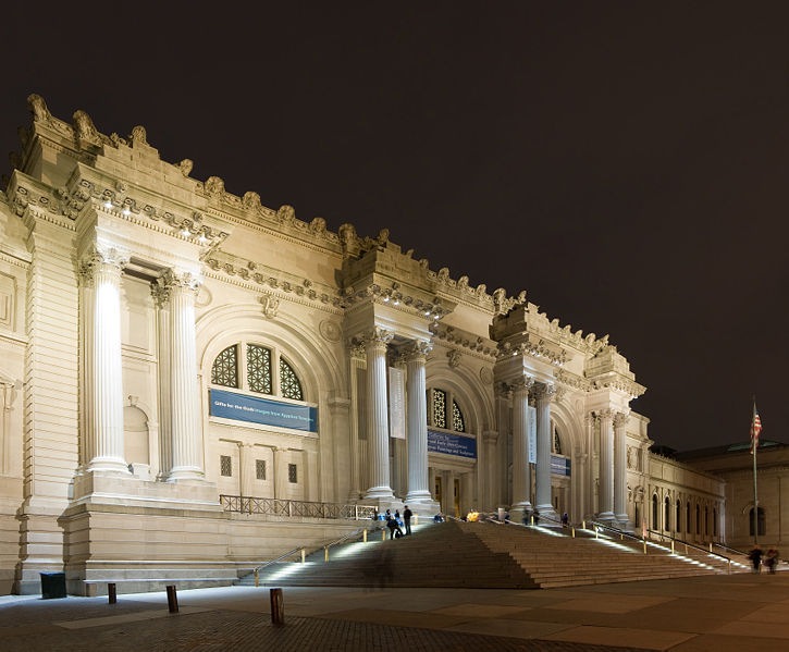 [metropolitan-museum-of-art-facade[3].jpg]