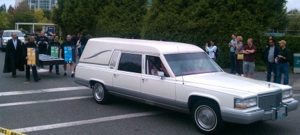 [funeral-iPhone-1[2].jpg]