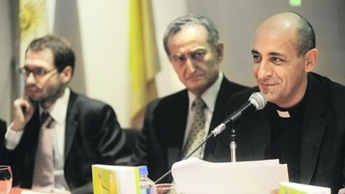 DONZIS, DE LA DAIA, Y FERNANDEZ, DE LA UCA