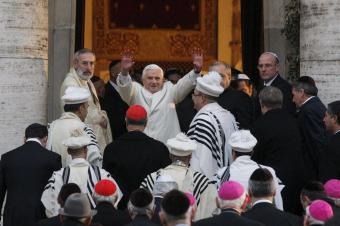 [Benedicto-XVI---Sinagoga4.jpg]