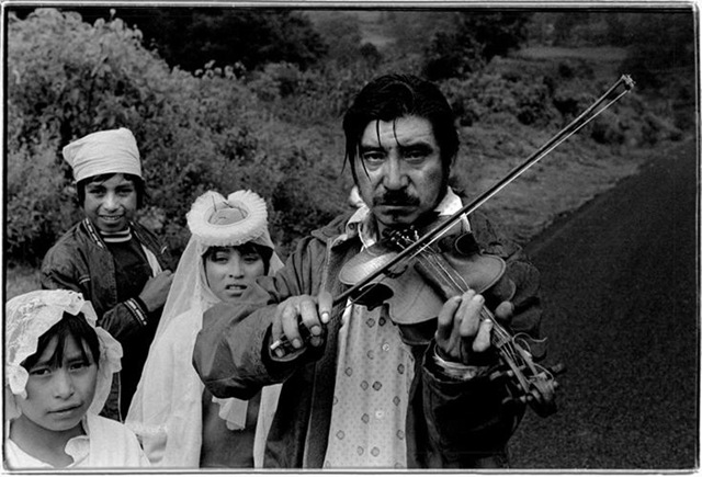 [The sad violiniste Mexico 1979[5].jpg]
