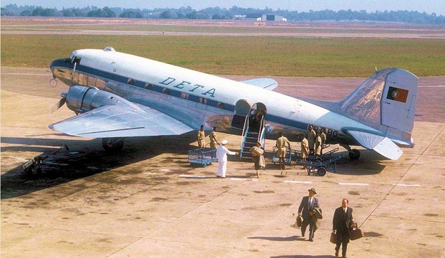 [Deta (DC-3)[3].jpg]