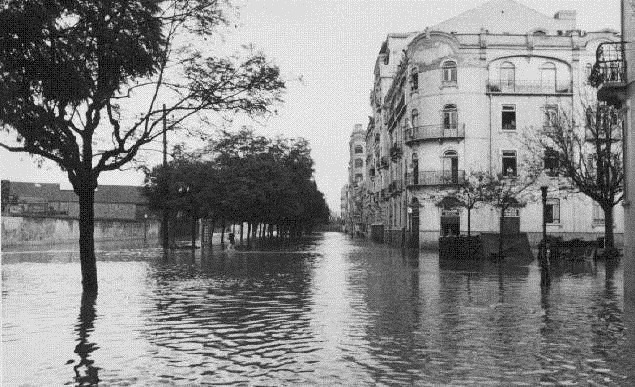 [Inundaes Av. Berna 1946[4].jpg]