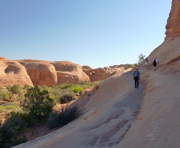 [2010-09-14 - UT, Arches National Park - Delicate Arch Hike -1060[4].jpg]