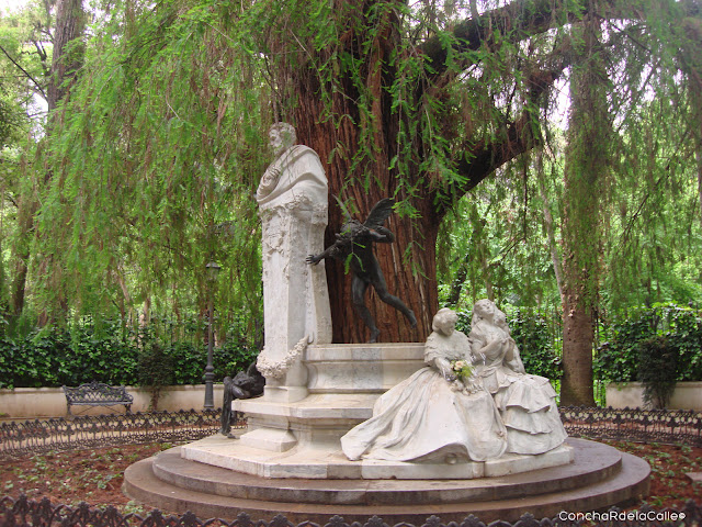 Sevilla: La glorieta de Becquer en el Parque de María Luisa