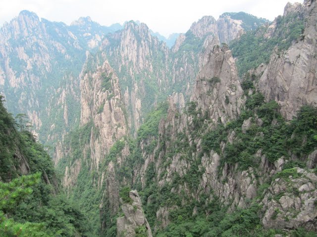 Climbing Huang Shan