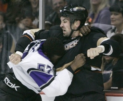<p>070913 - Wayne Simmons vs Shane Hnidy</p>
