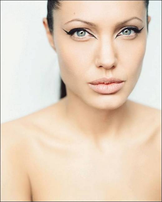 angelina_jolie_50.jpg