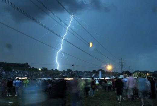 glastonbury_rock_festival_13.jpg