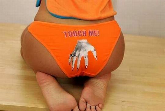 funny_underwear_pictures_12.jpg