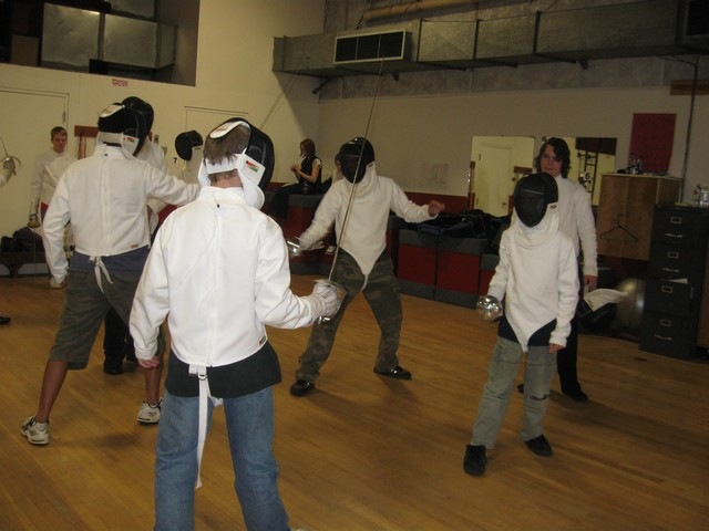 [fencing 16[2].jpg]