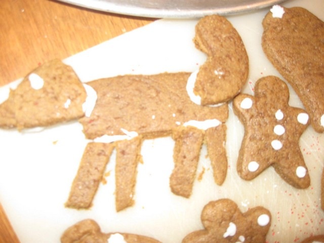 [gingerbread dog 01[2].jpg]