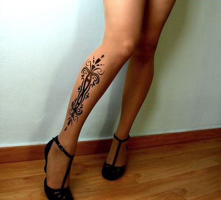 Show Tattoos Body Paint On Women