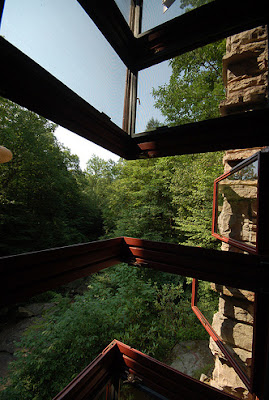Interior de la casa de la cascada, de Frank Lloyd Wright bedroom1 Interior de la casa de la cascada, de Frank Lloyd Wright