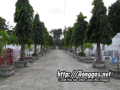 cabatuan_cemetery_30.jpg