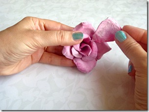 tutorial de papelão rosas ovo-13