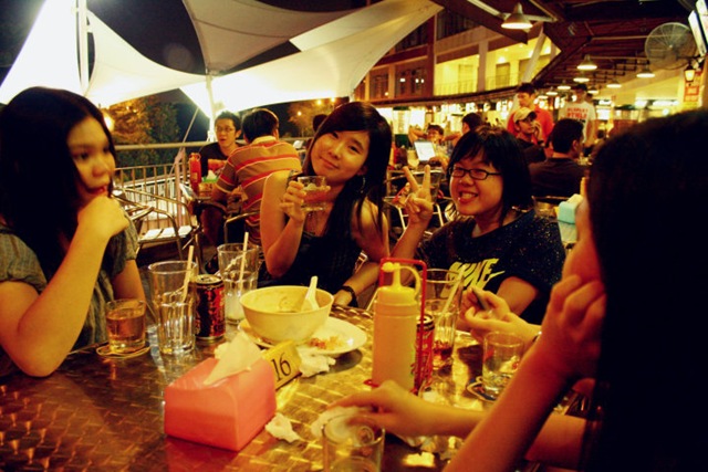 [32079_388934123442_643878442_4142457_5514324_n[4].jpg]