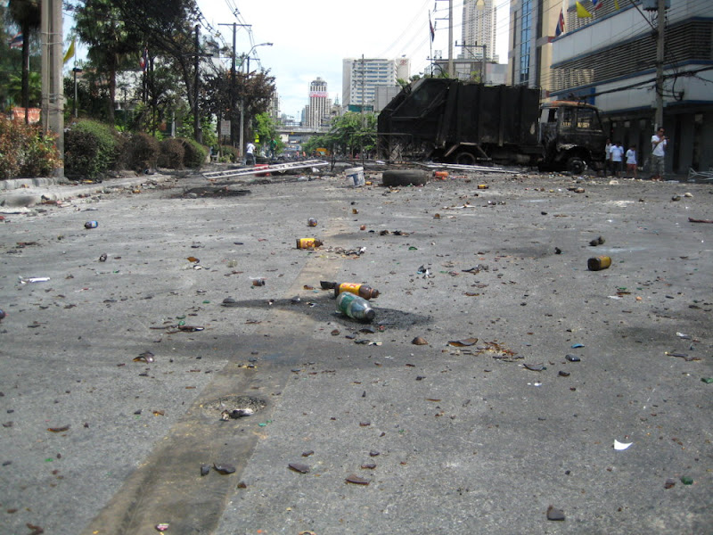 Street litter. big image in Picasa.