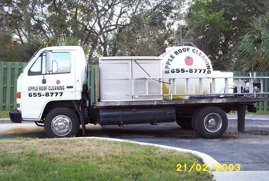 [tampa roof cleaning truck[5].jpg]