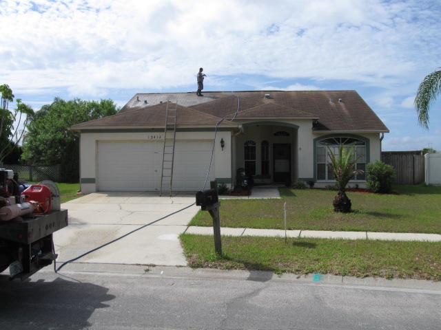 [roof cleaning tampa florida 001[2].jpg]