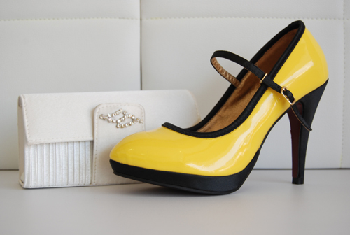 Simple-And-Elegant-Yet-Mass-Appealing Fashion Shoes
