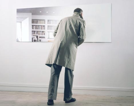 [ghost-invisible-mirror[16].jpg]