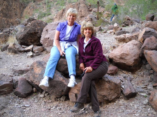 [mom&aunt1[8].jpg]