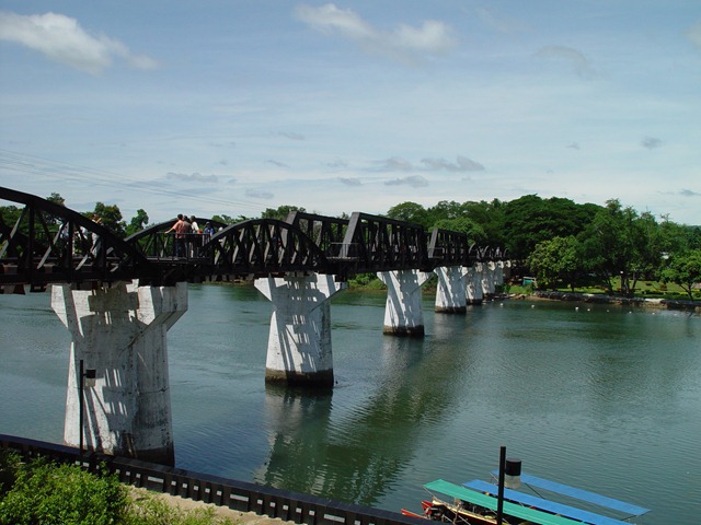 [Bridge_over_River_Kwai4.jpg]