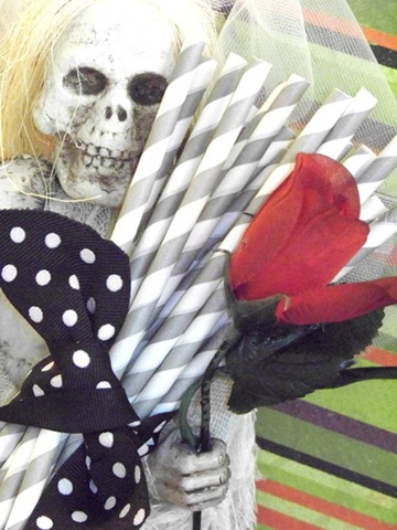 [Halloween Gray Straws Med[4].jpg]