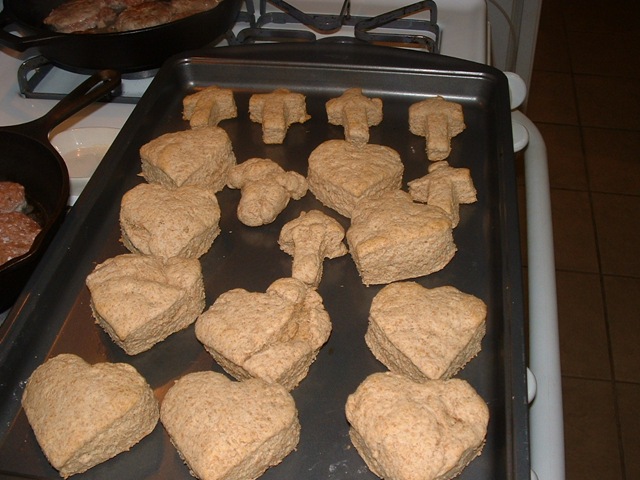 [20100205_HeartCrossBiscuits01[3].jpg]